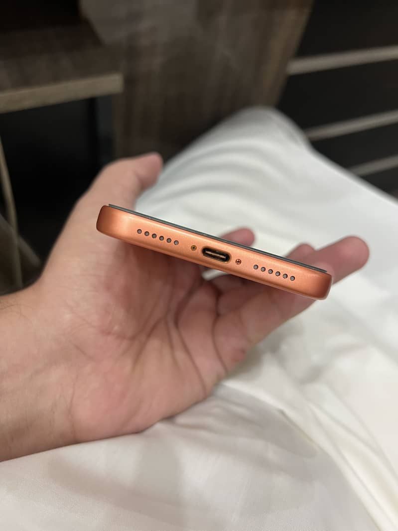 Apple iPhone 17 Pro Max 1