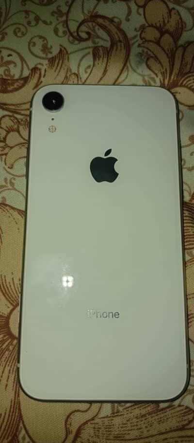 Apple iPhone XR