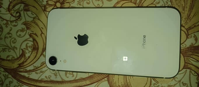 Apple iPhone XR