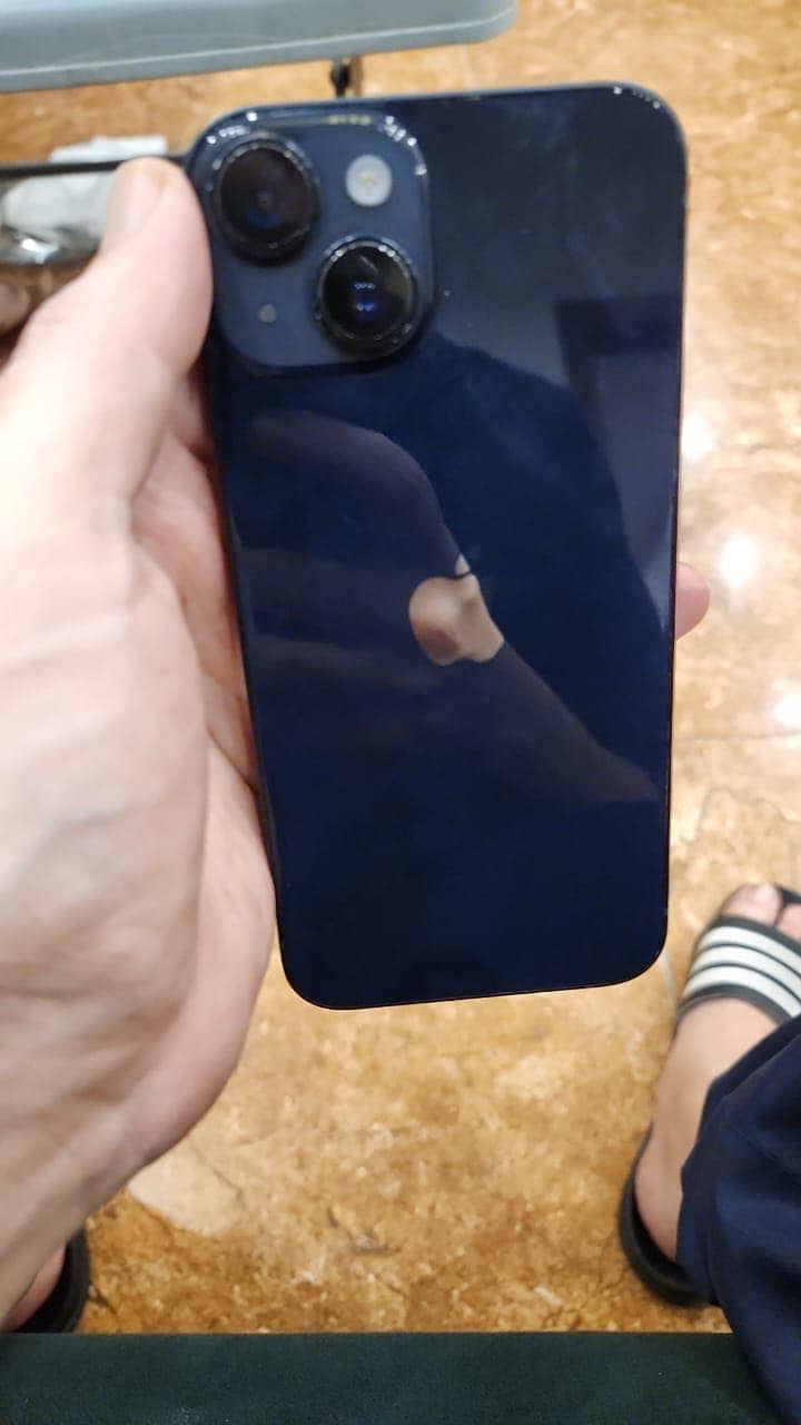 Apple iPhone 14 3