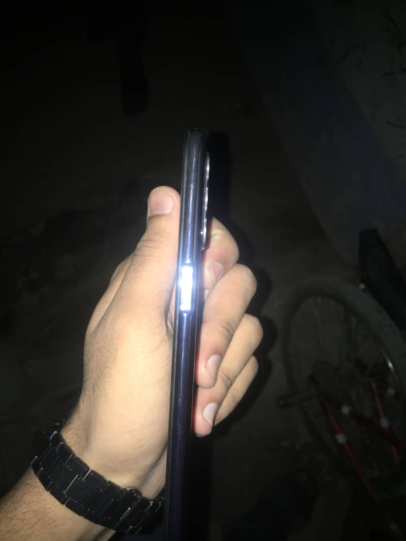 One plus N200 1
