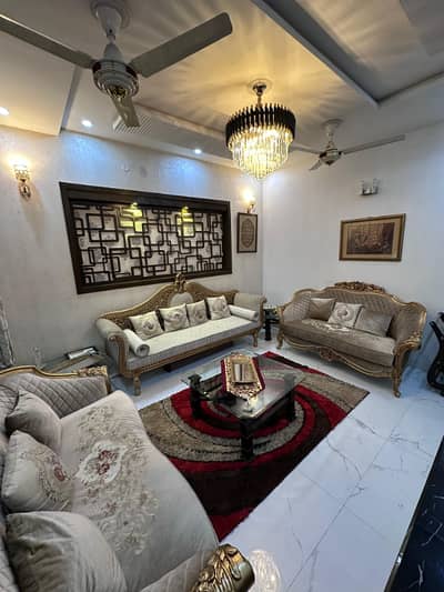 10 Marla Beautiful House For Sale