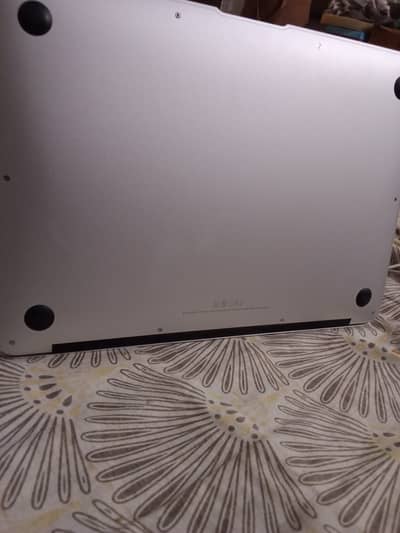 MacBook air 17 urgent sale