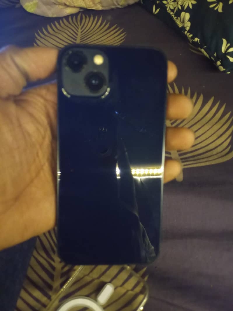 Apple iPhone 13 0