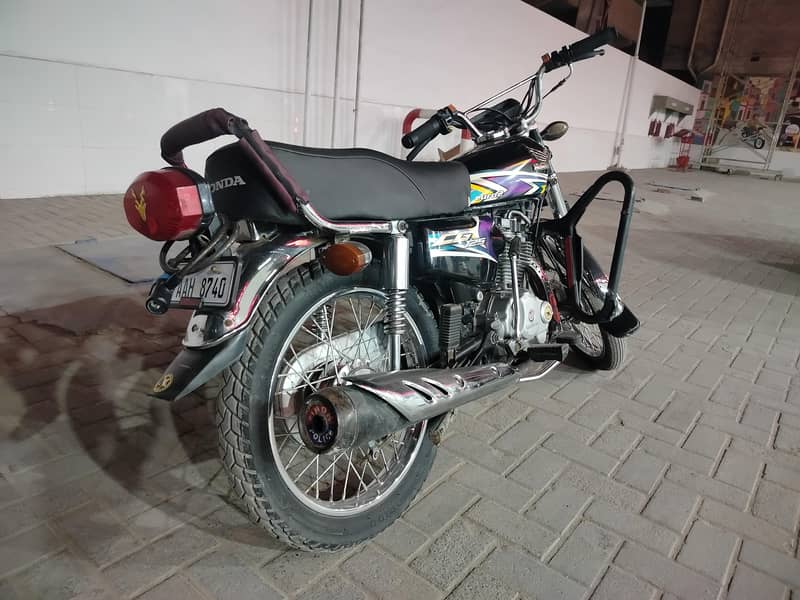 CG 125 9