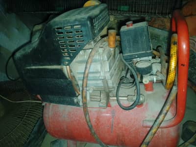 Air compressor for sale good condition Whatsapp 03186105219/