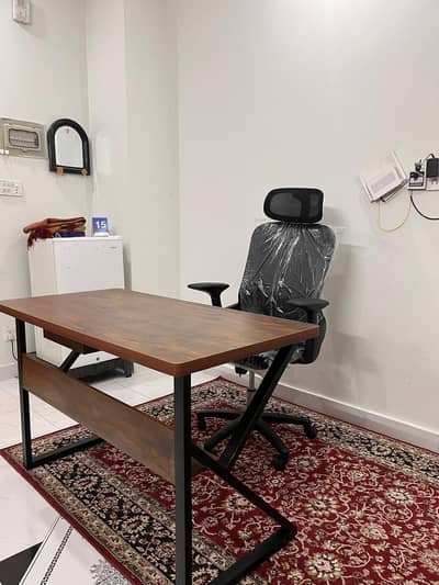 Premium Office Table + High-Quality Chair – Complete Setup