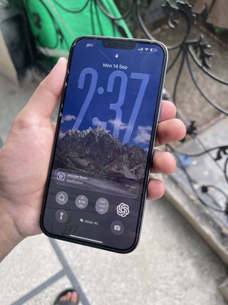 Apple iPhone 13 Pro Max 1