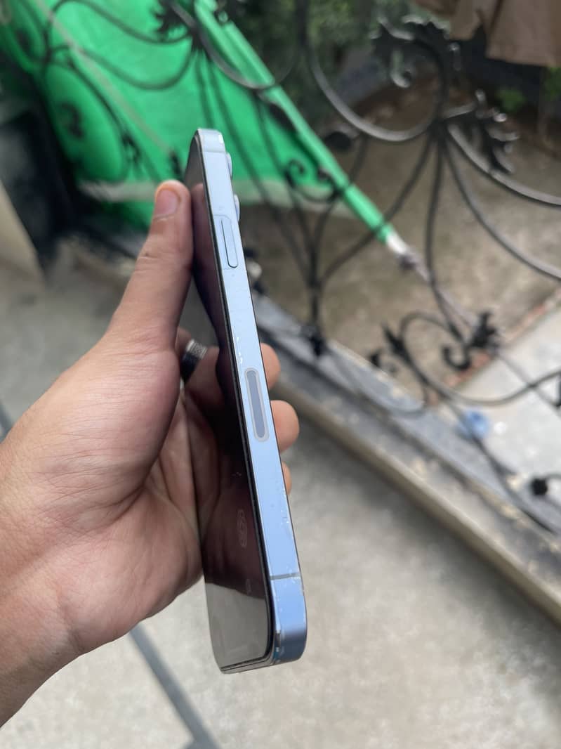 Apple iPhone 13 Pro Max 8