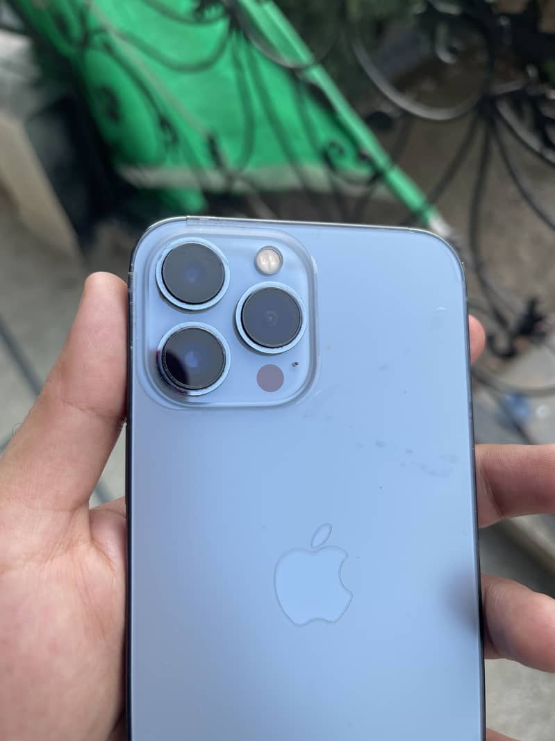 Apple iPhone 13 Pro Max 10