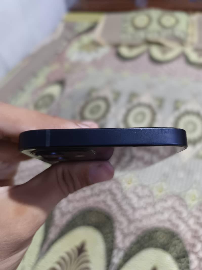 Apple iPhone 12 5