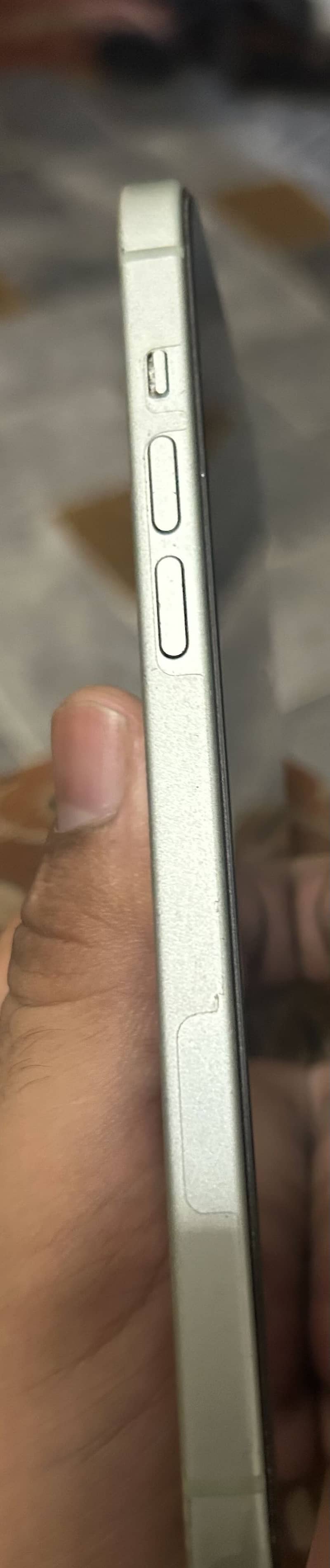 Apple iPhone 15 plus 0