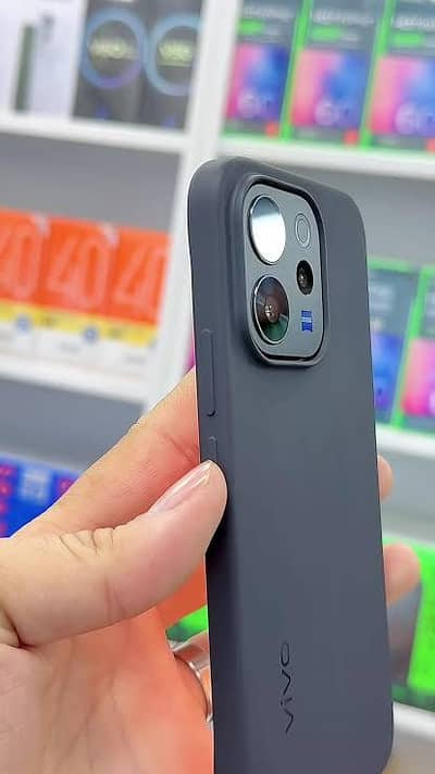 Vivo v70   12 / 512