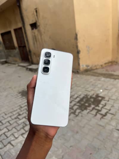 Infinix Hot 60i