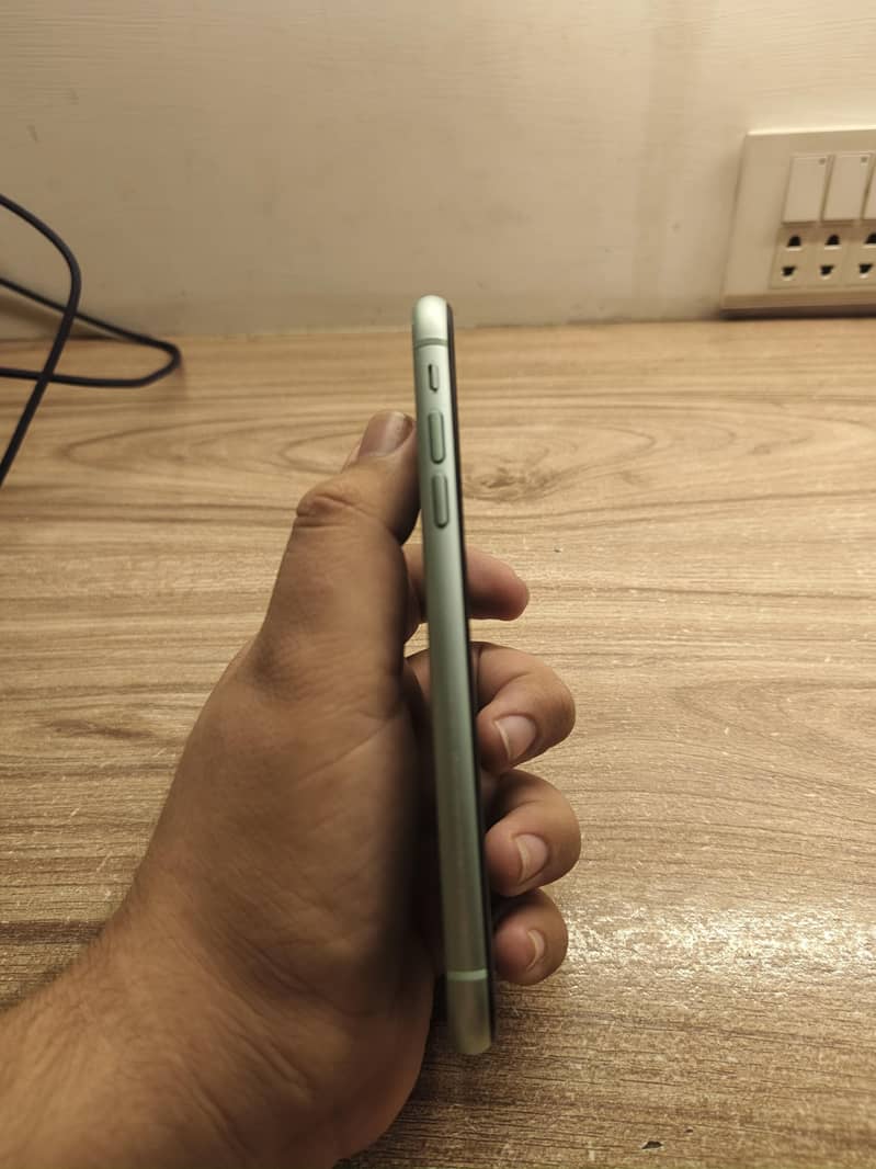 Apple iPhone 11 6