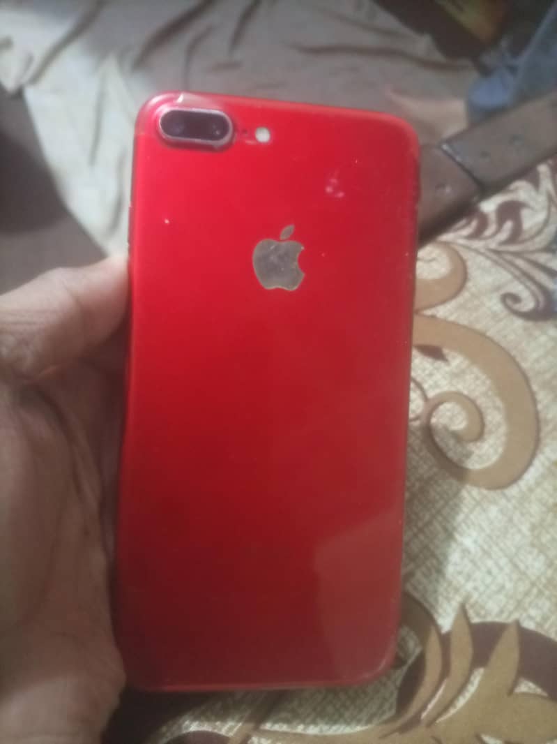 Apple iPhone 7 Plus 0