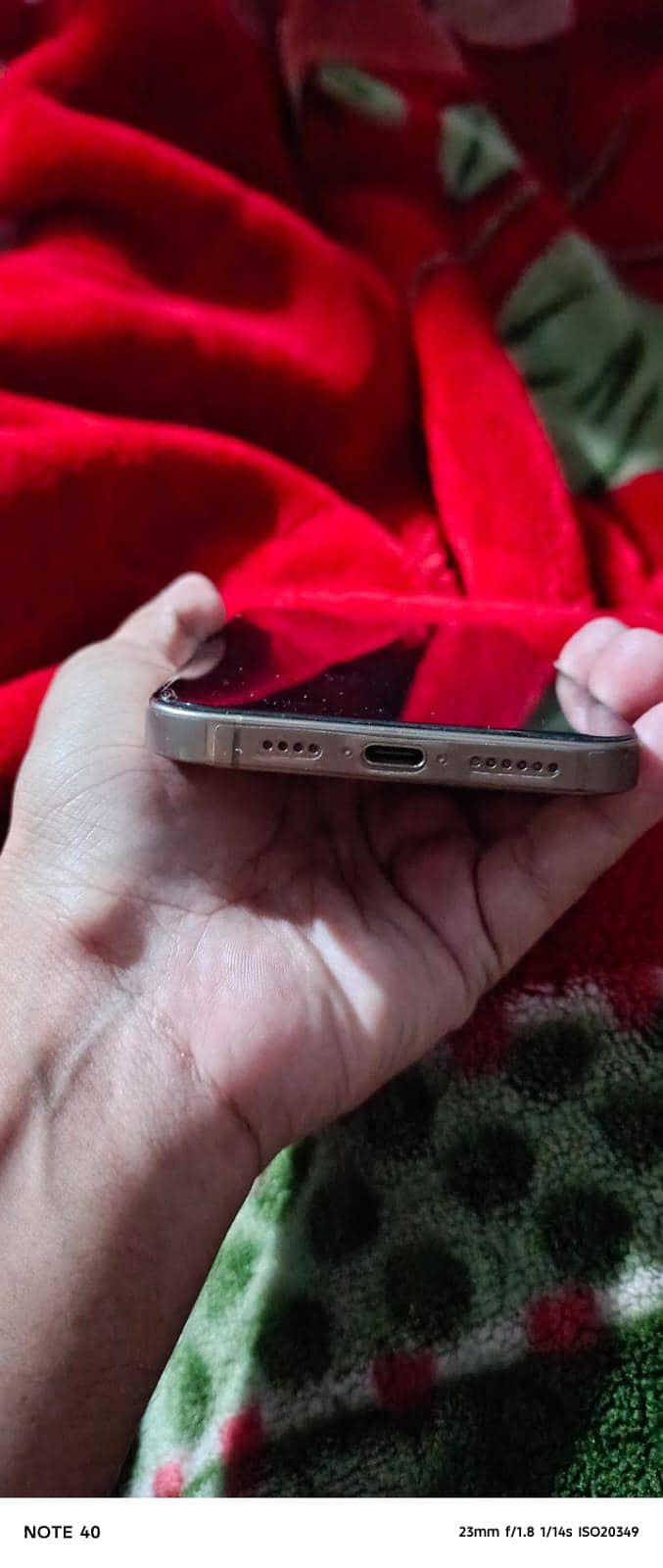 Apple iPhone 16 Pro Max 1