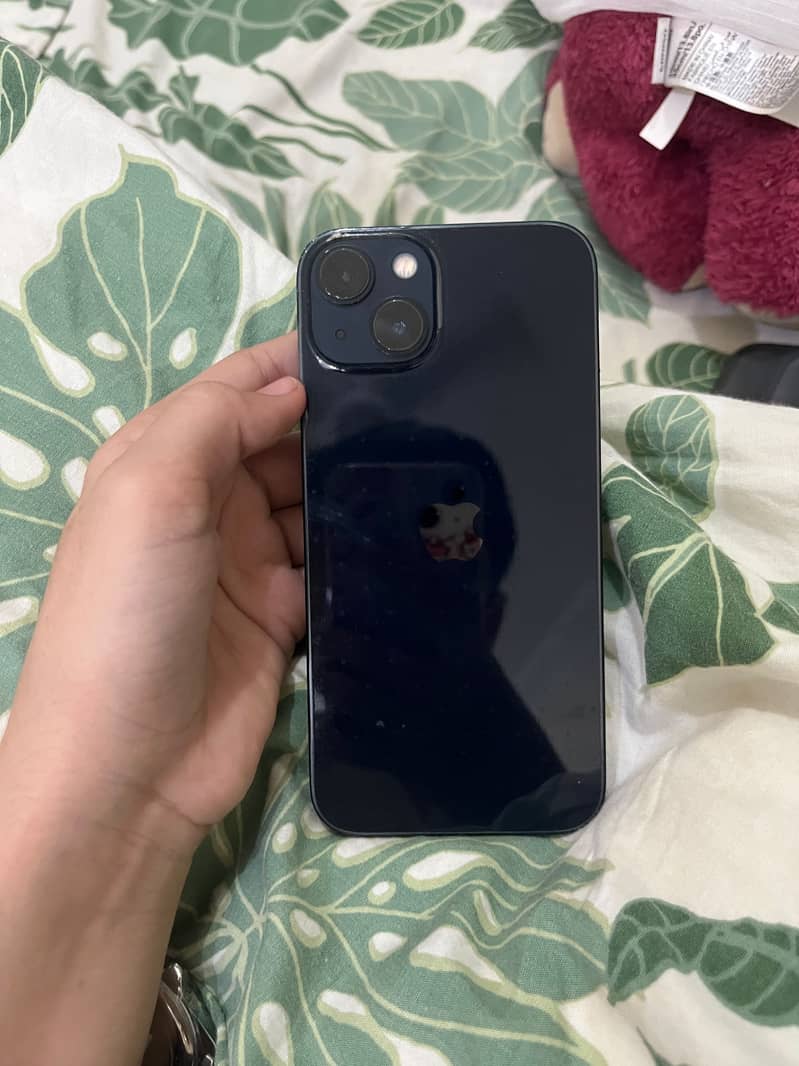 iPhone 13 0