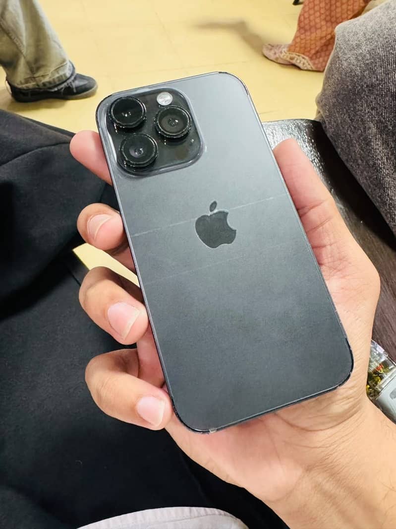 Apple iPhone 14 Pro 4