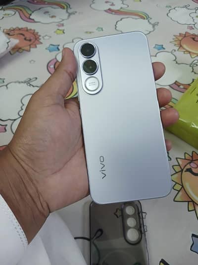 Vivo V70 FE 5G
