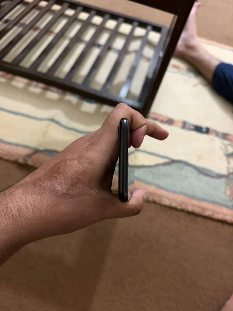 Apple iPhone 7 3