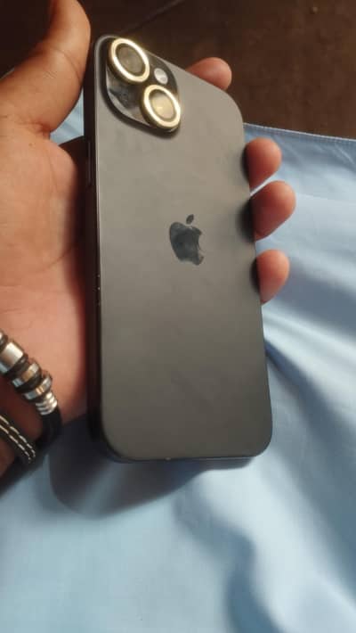 Apple iPhone 15