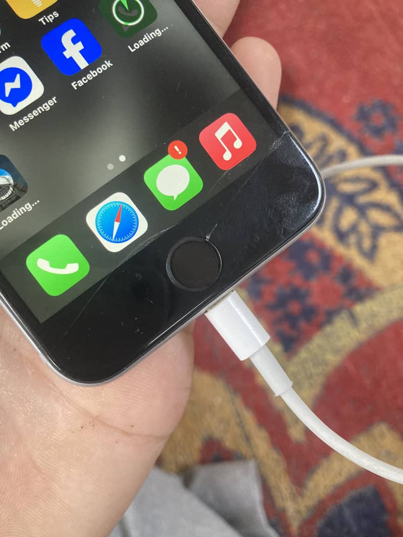 Apple iPhone 8 6
