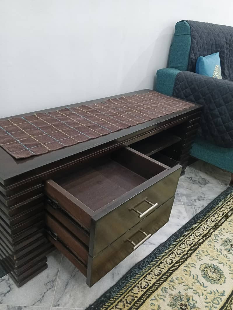 TV console 5