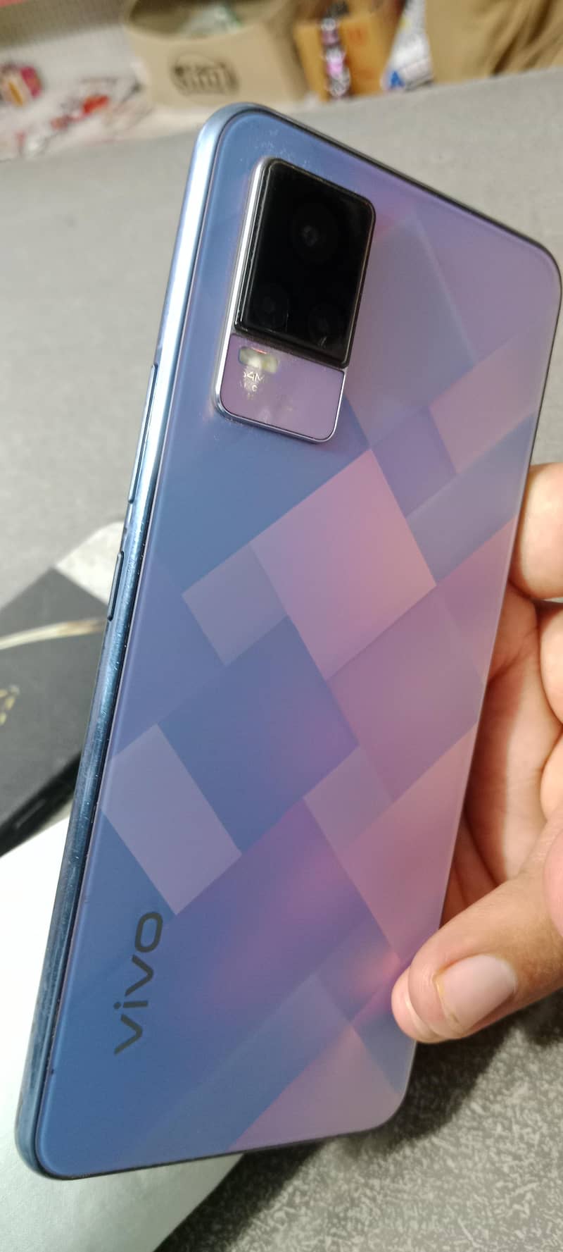 Vivo V21e 4
