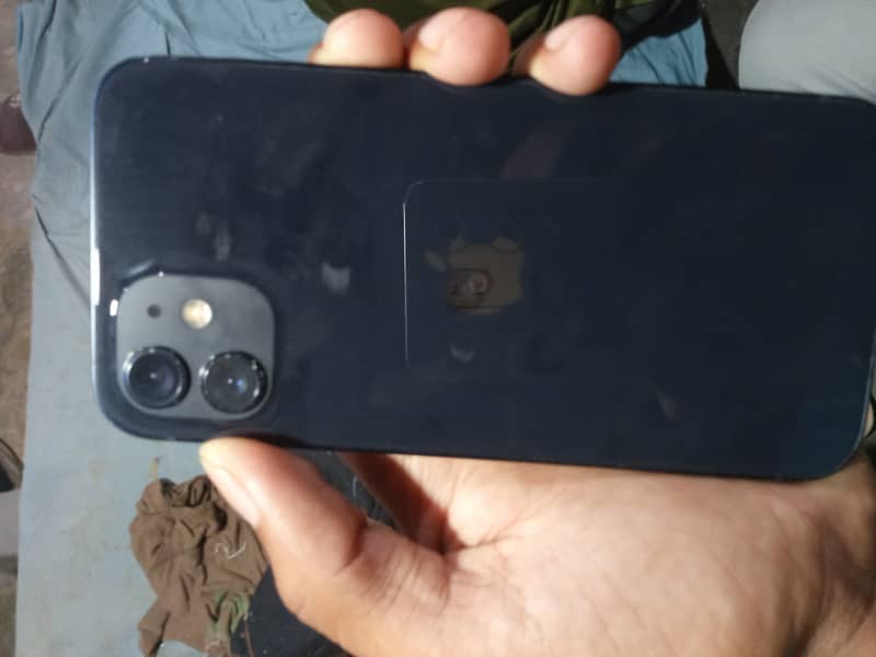 Apple iPhone 12 10