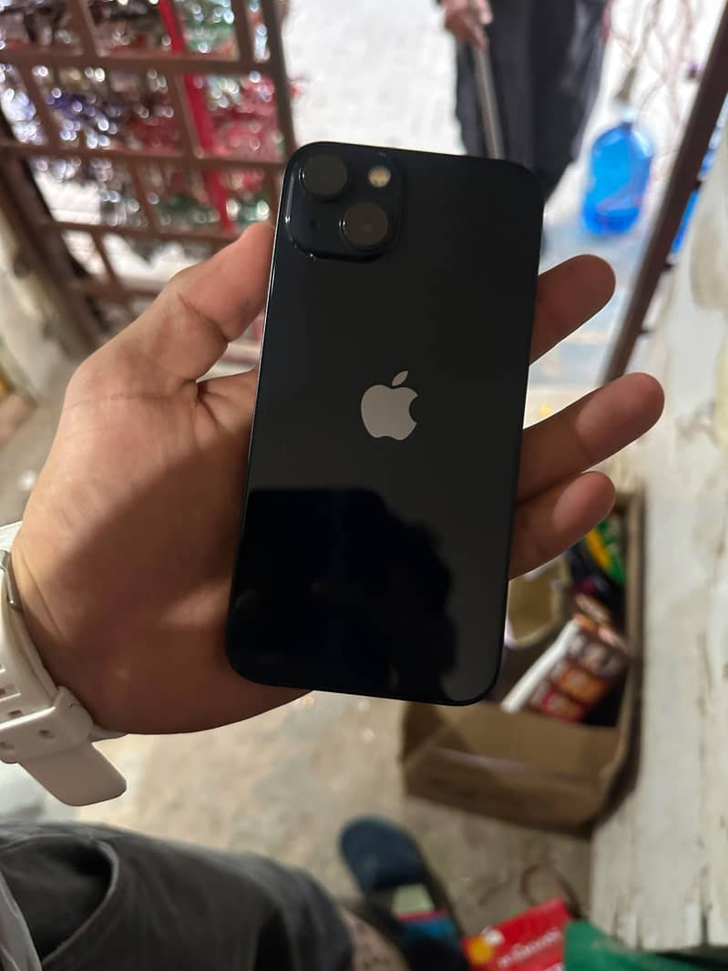 Apple iPhone 13 1