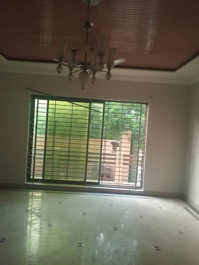 7marla 5beds neat and clean house for rent in G 13 2 islamabad