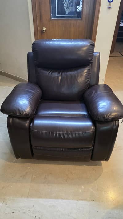 Recliner Chair in awesome condition