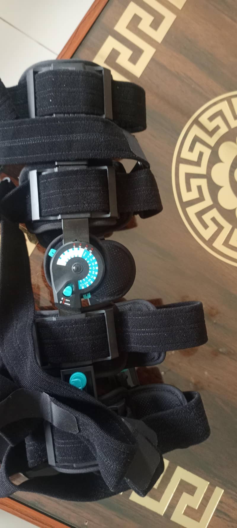 Knee Brace 2