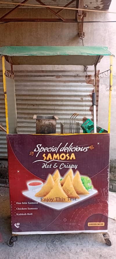 Samosa frice & Burger shawarma counter