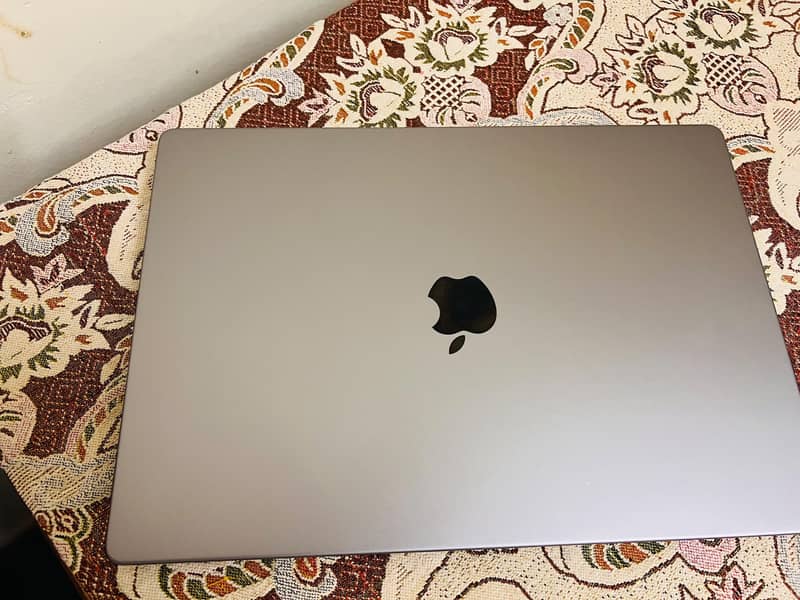 Macbook M1 pro 1