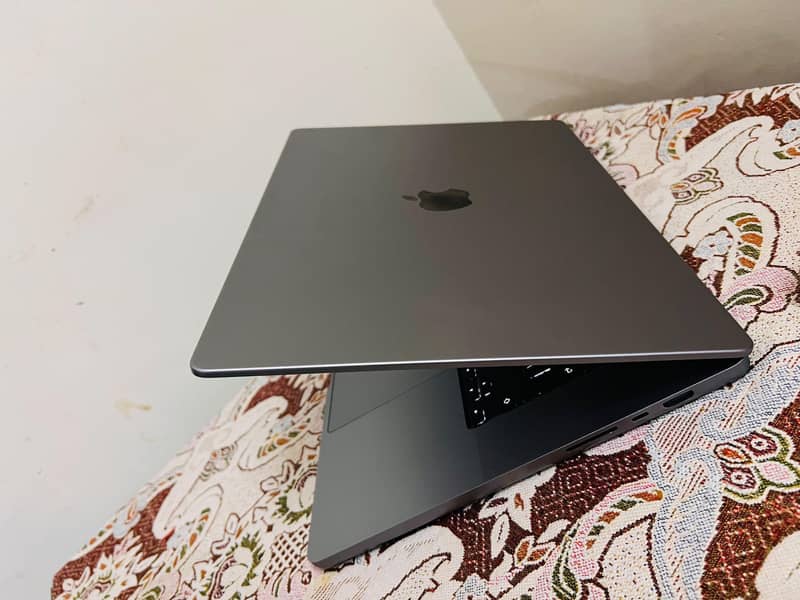 Macbook M1 pro 2