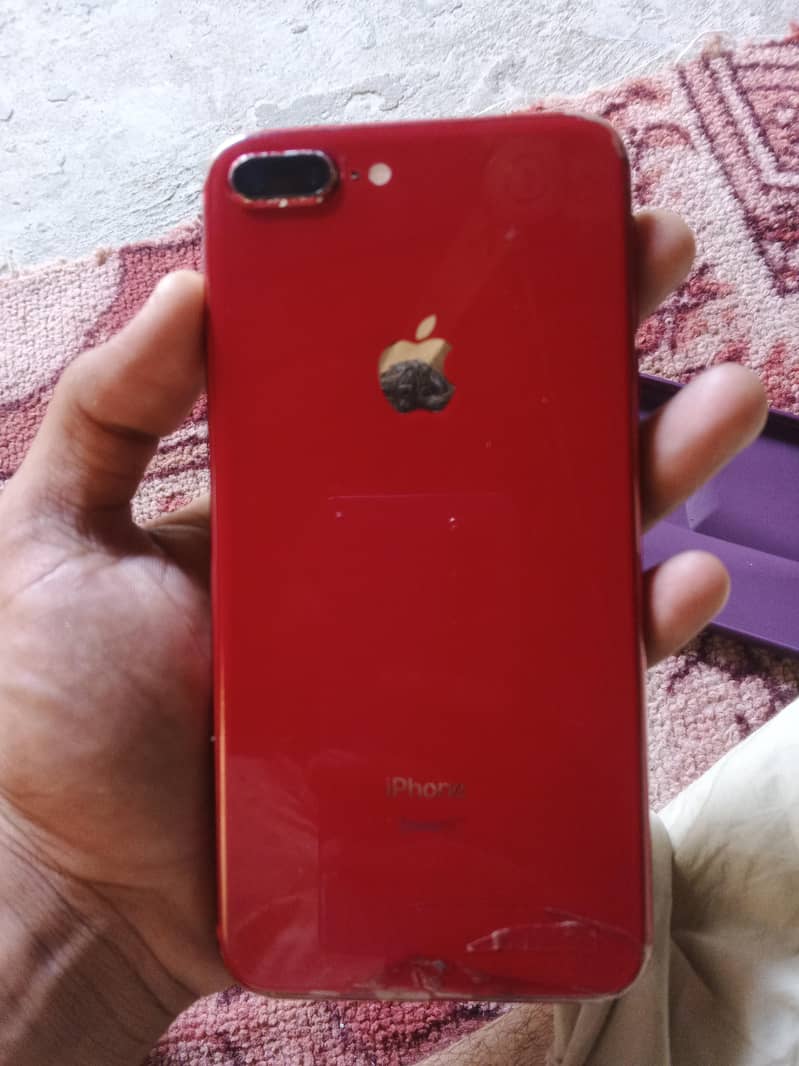 Apple iPhone 8 Plus 1