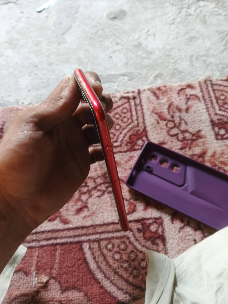 Apple iPhone 8 Plus 3