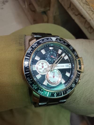 This watch is very beautiful contact No:03127903099