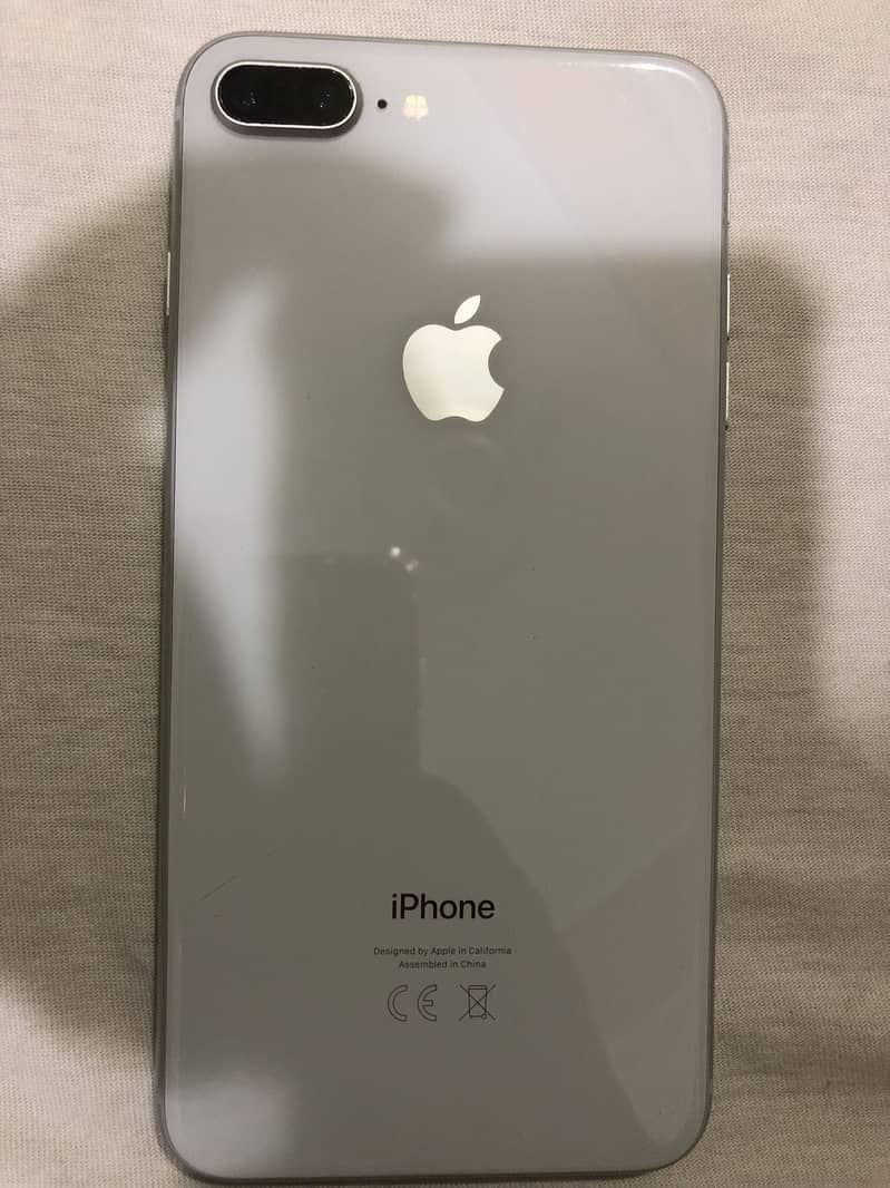 Apple iPhone 8 Plus 4