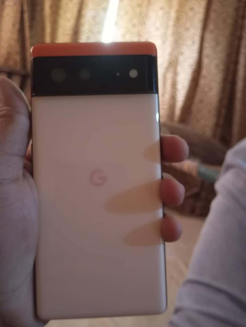 Google Pixel 6a 1