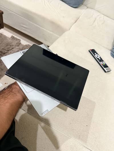 Lenovo IdeaPad D330 2-in-1 Laptop +Tablet Touchscreen