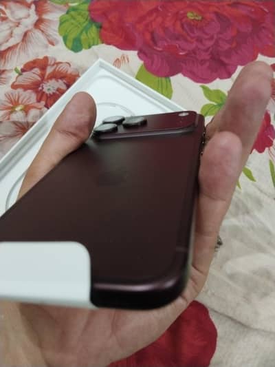 Apple iPhone 18 Pro Max 256 BURGUNDY