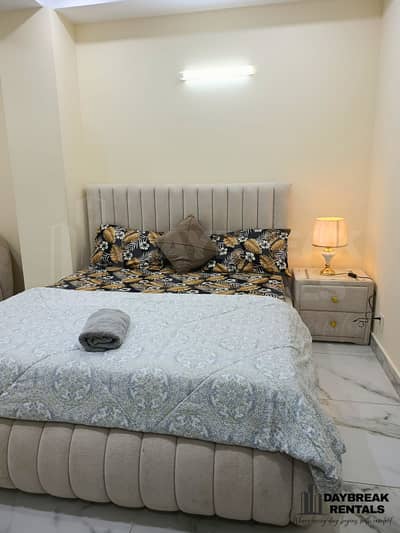Per day one bedroom available for rent in e11 Islamabad