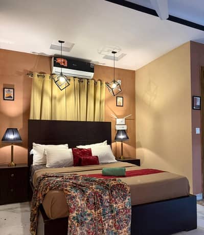 Per day one bedroom available for rent in e11 Islamabad