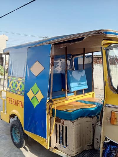 Taz Rafter auto rickshaw