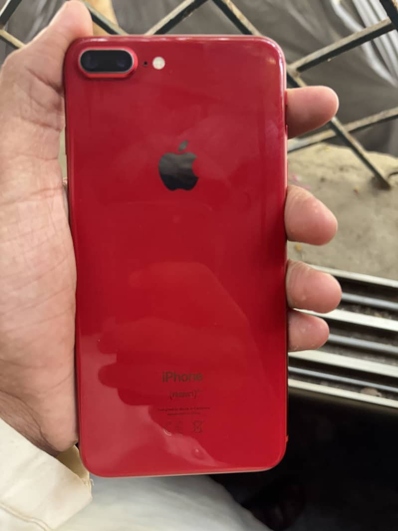 Apple iPhone 8 Plus 2