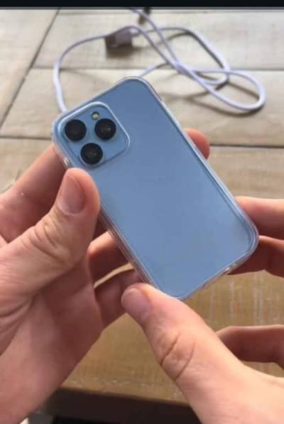 Apple iPhone 13 mini