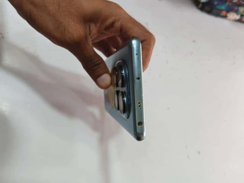 Xiaomi Redmi Note 14 Pro 3